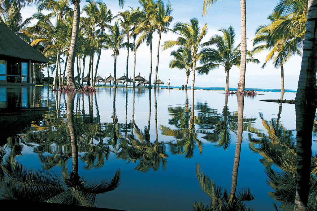 belle-mare-plage-pool-5